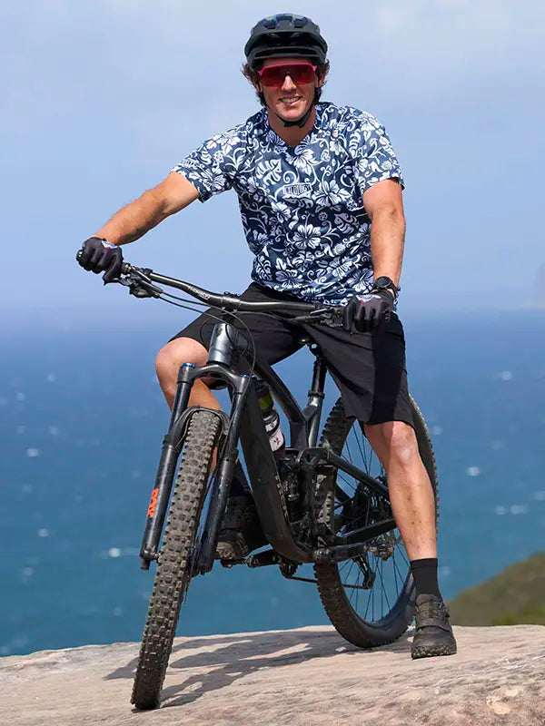 Waimea Blue Men's Short Sleeve Mountain Bike Jersey  On model | Cycology AUS